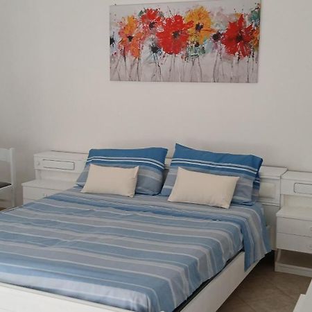 Casa Rosellina Piano Primo Apartment เชฟาลู ภายนอก รูปภาพ